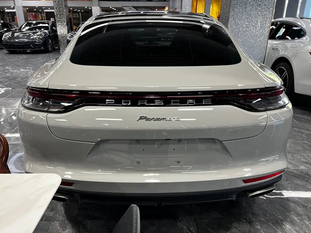 Porsche Panamera 2021 — фото 18