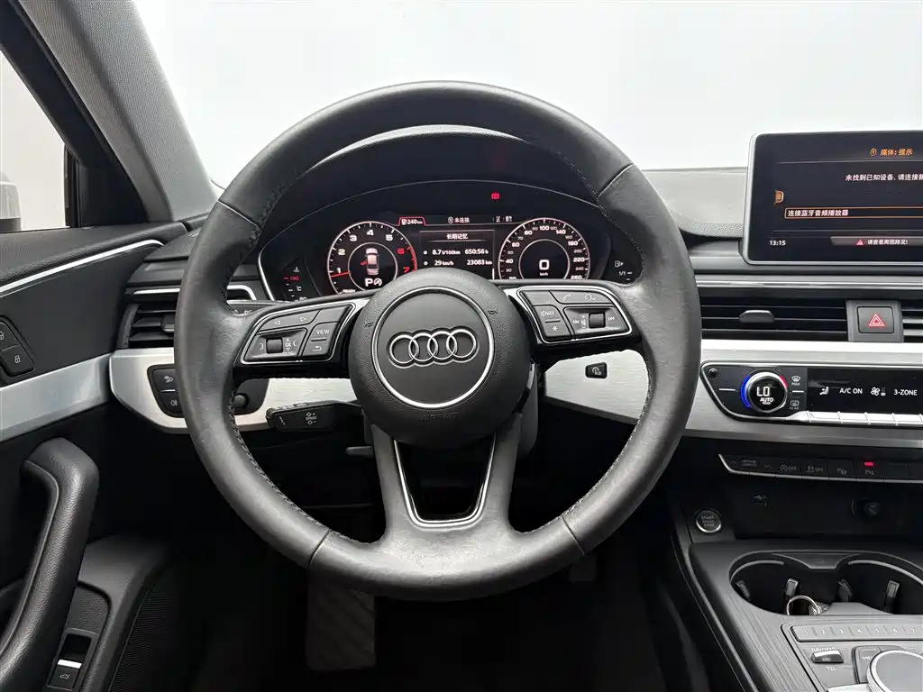 Audi A4L 2019 — фото 18