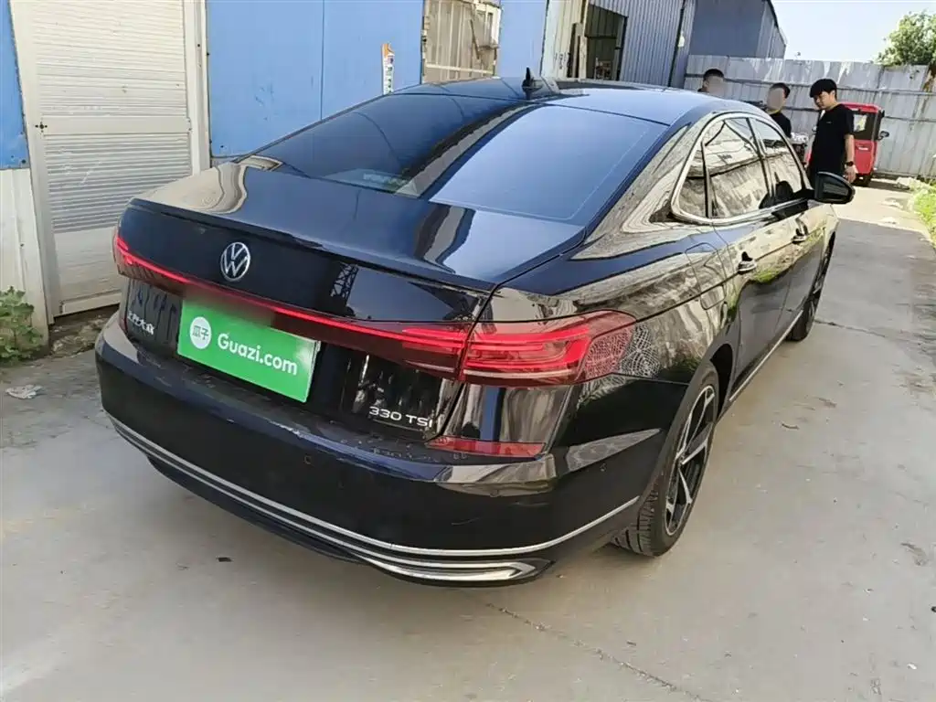Volkswagen Passat 2023 — фото 7