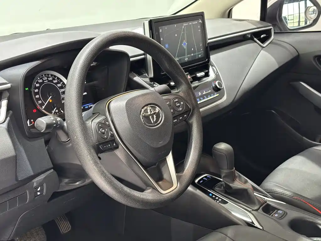 Toyota Corolla 2022 — фото 10