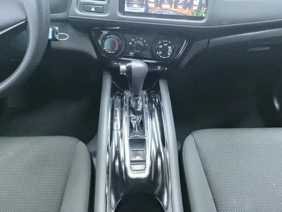 Honda Vezel 2020 — фото 16