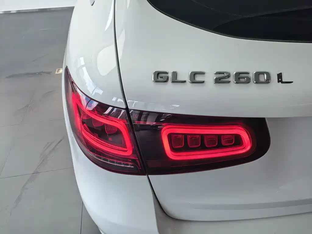 Mercedes-Benz GLC 2021 — фото 11