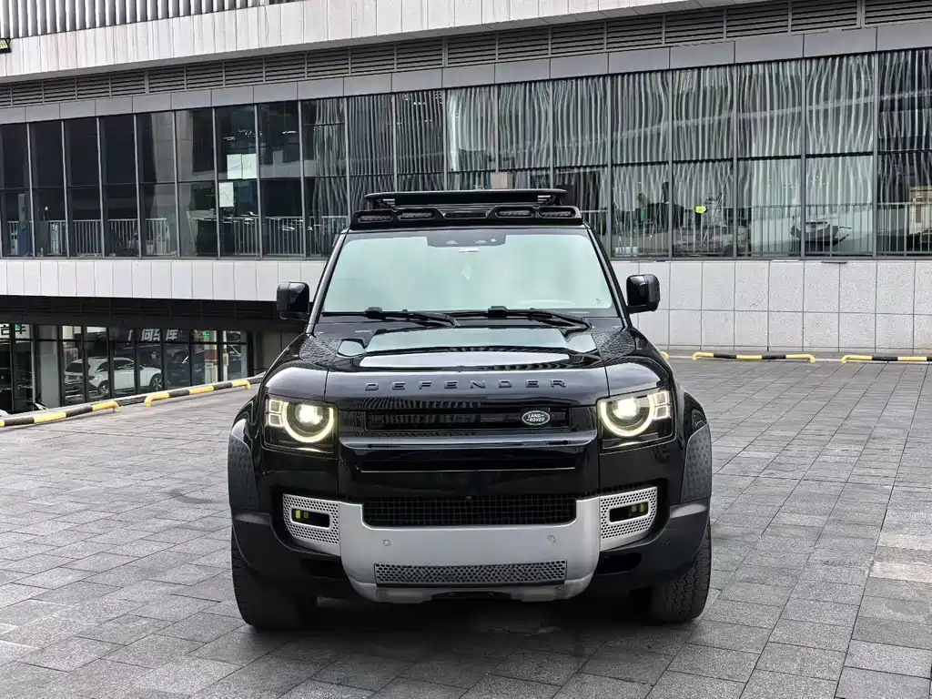 Land Rover Defender 2023 — фото 2