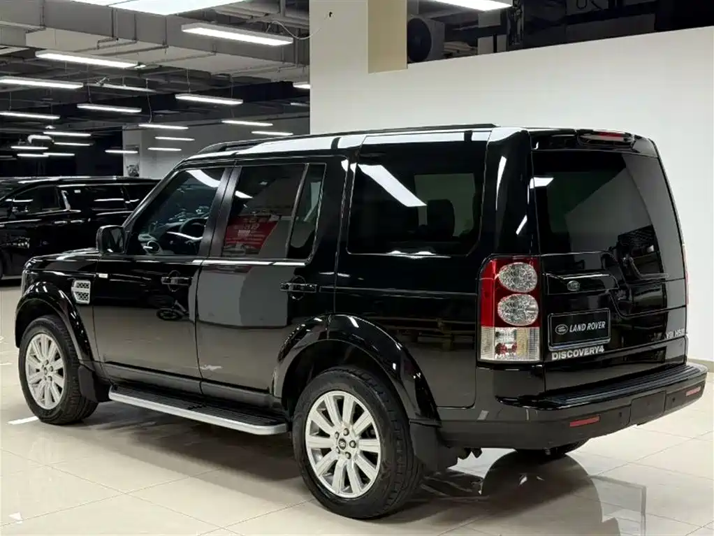 Land Rover Discovery 2012 — фото 6