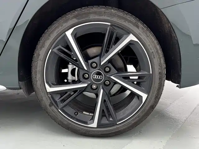 Audi A3 2022 — фото 10