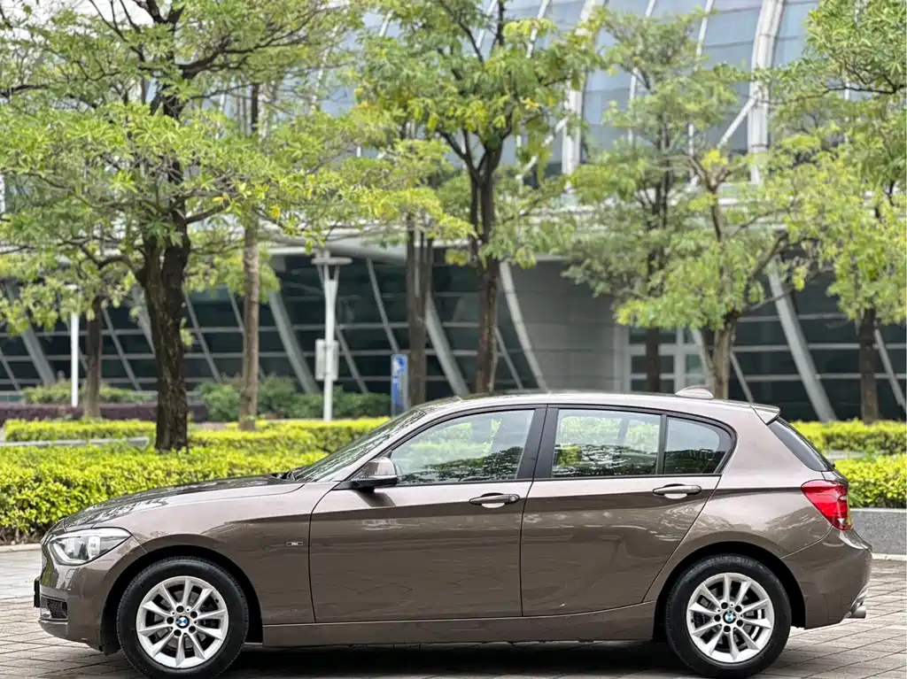 BMW 1 Series 2015 — фото 10