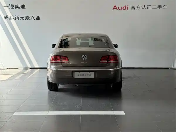 Volkswagen Phaeton 2013