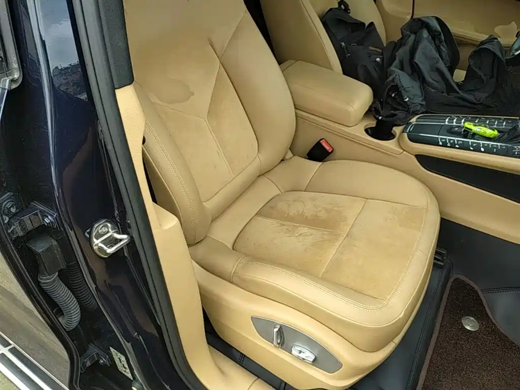 Porsche Macan 2018 — фото 25
