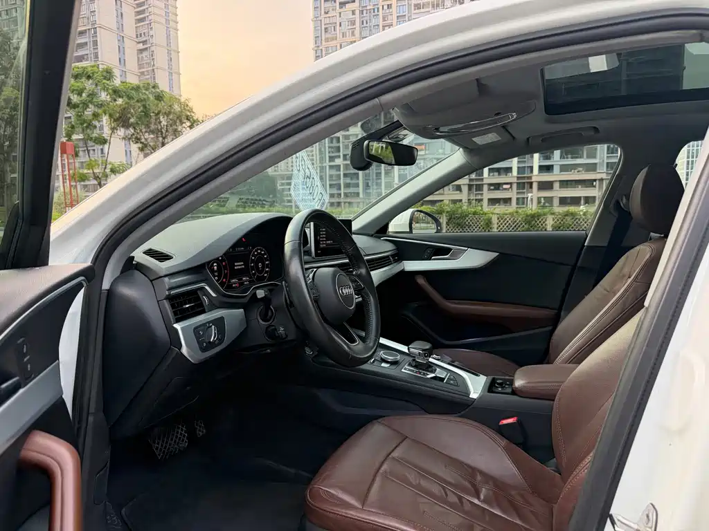 Audi A4L 2018
