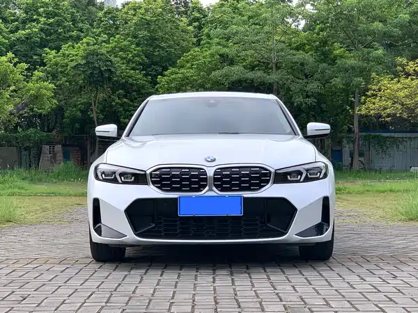 BMW 3 Series 2024