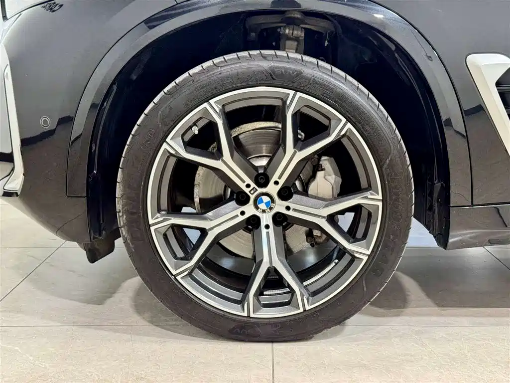 BMW X5 2024 — фото 10