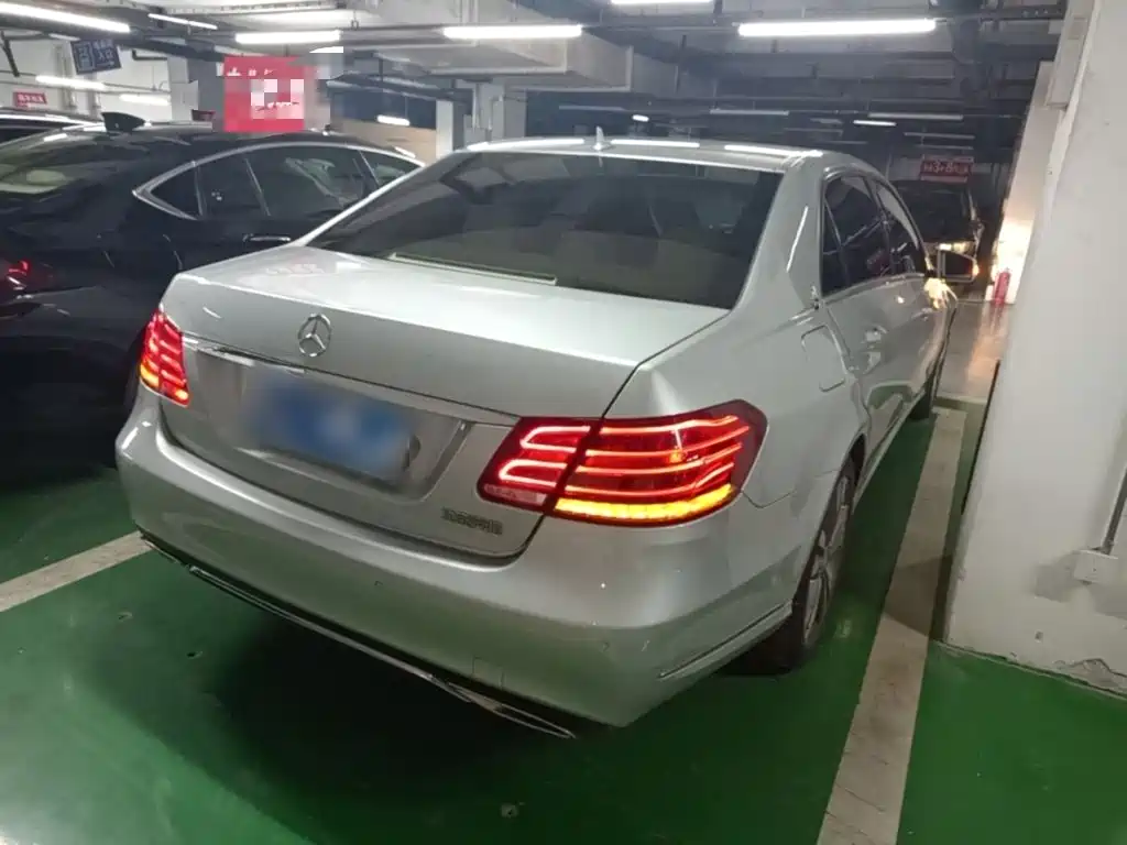Mercedes-Benz E-Class 2015