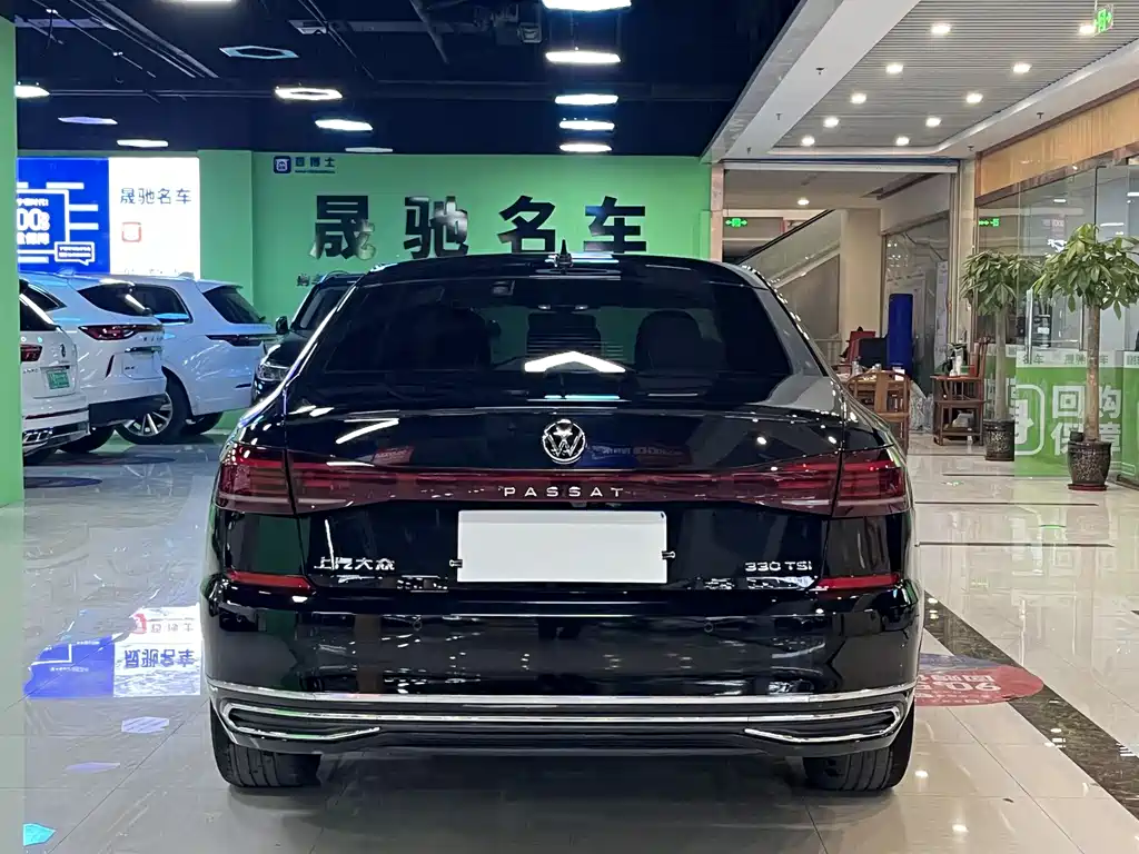 Volkswagen Passat 2023 — фото 18