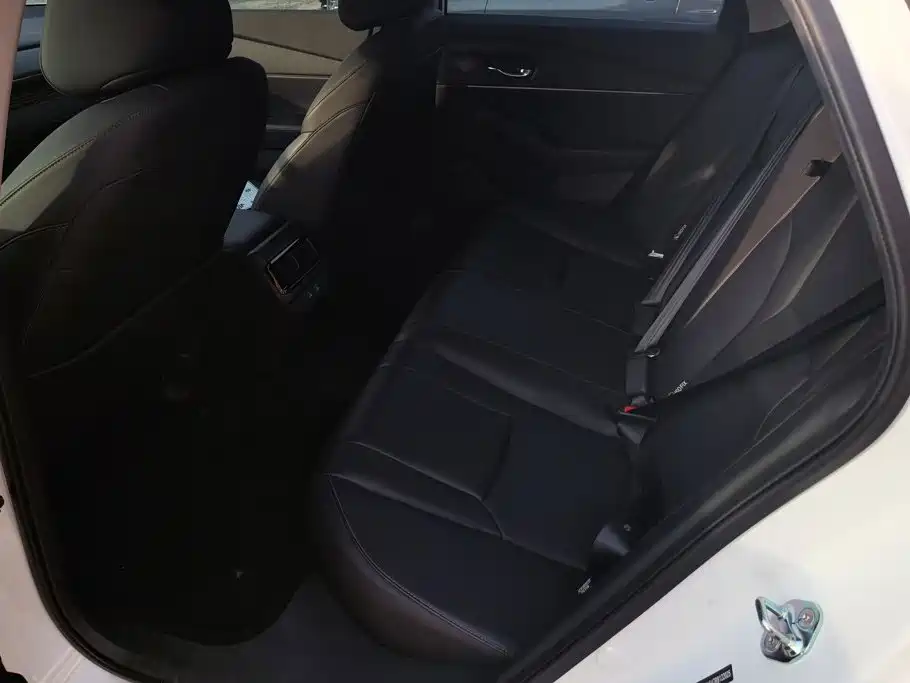 Honda Accord 2024 — фото 11