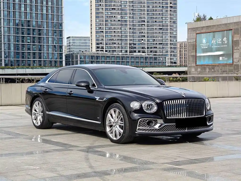 Bentley Flying Spur 2023 — фото 3