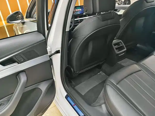 Audi A4L 2024