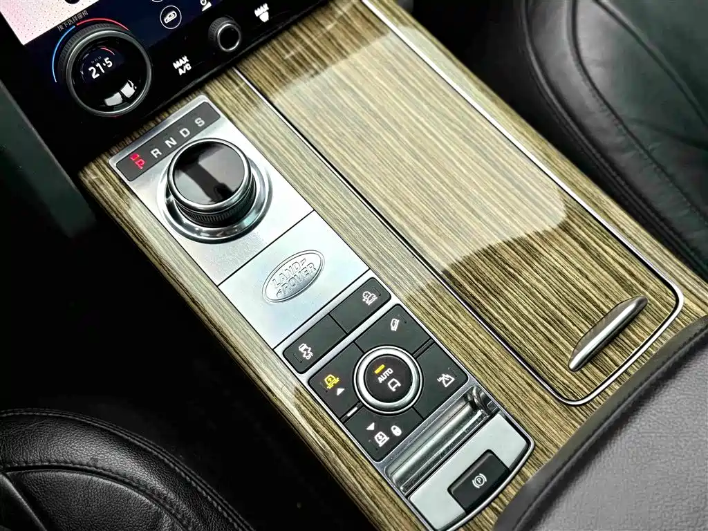 Land Rover Range Rover 2018 — фото 12