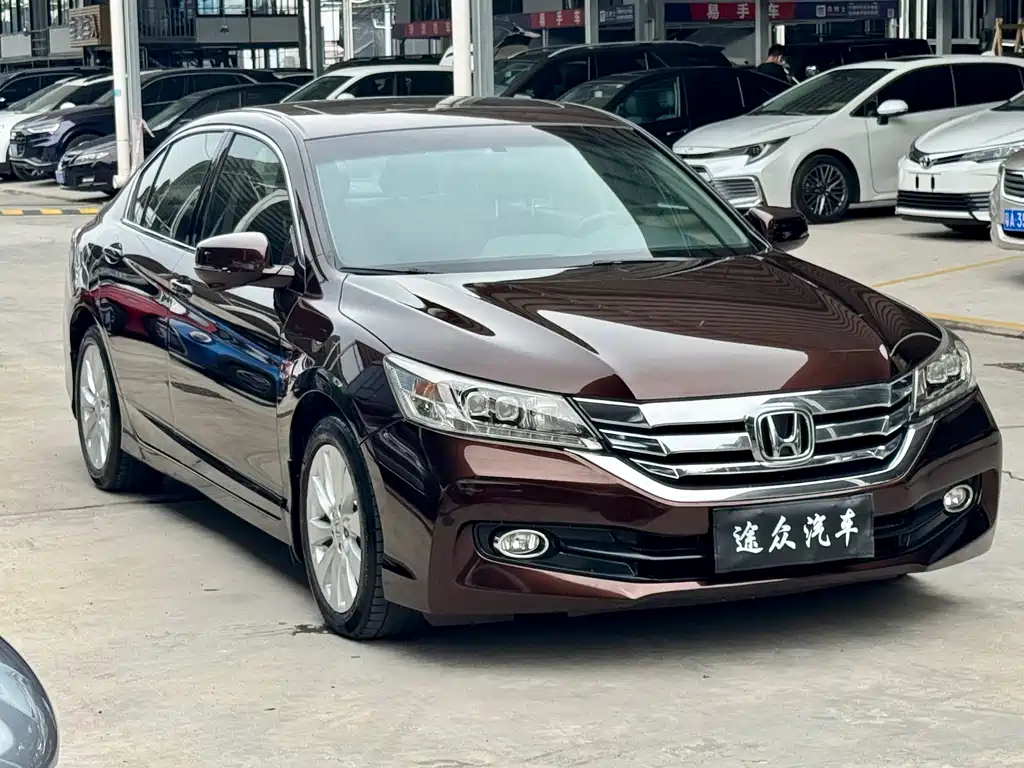 Honda Accord 2014 — фото 3