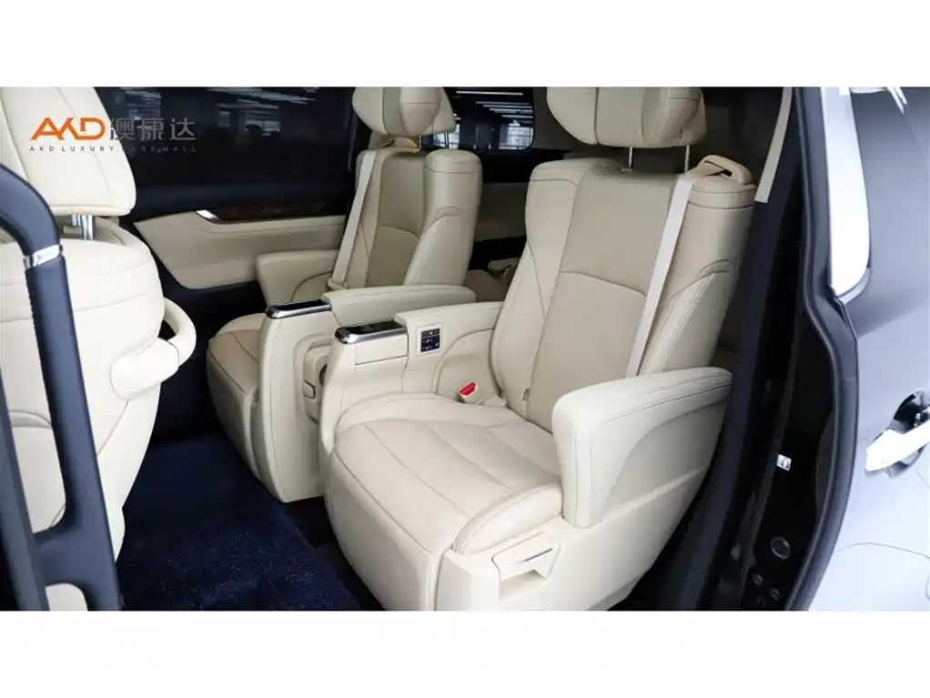 Toyota Alphard 2022 — фото 7
