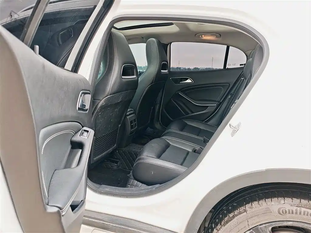 Mercedes-Benz GLA 2019 — фото 17