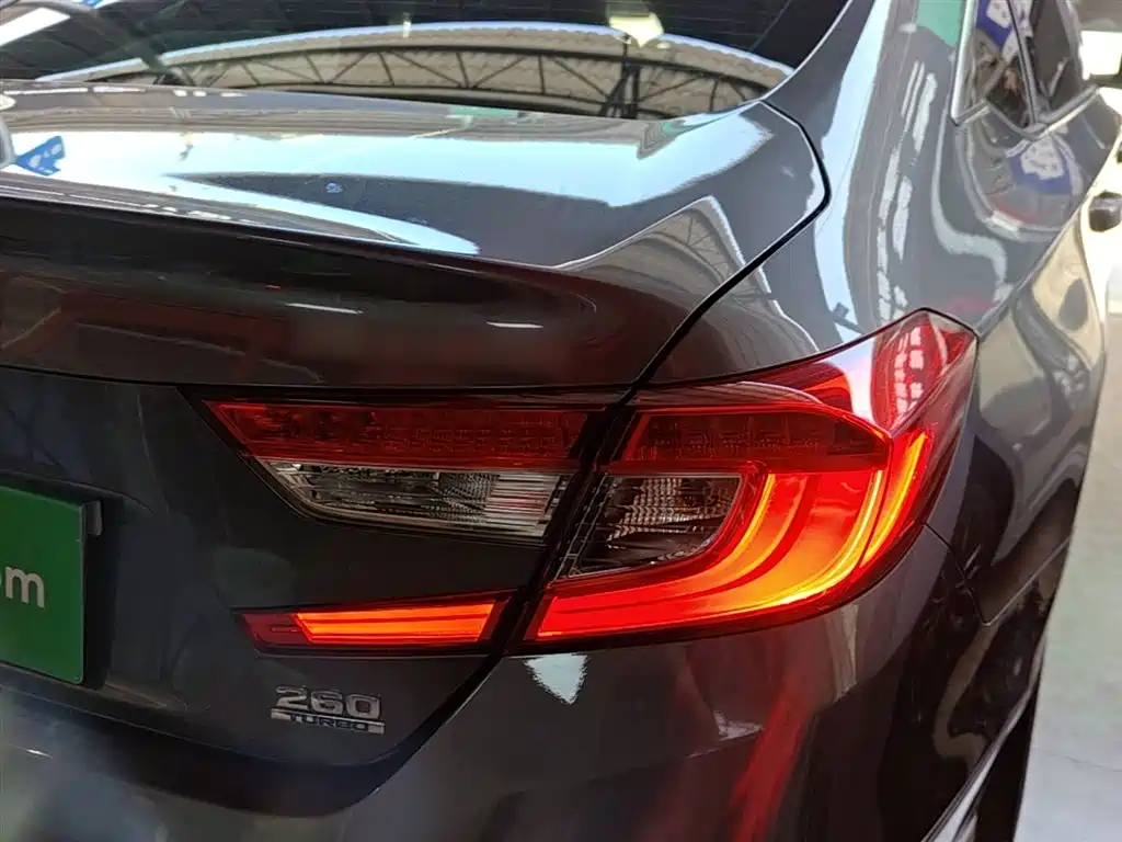 Honda Accord 2020 — фото 8