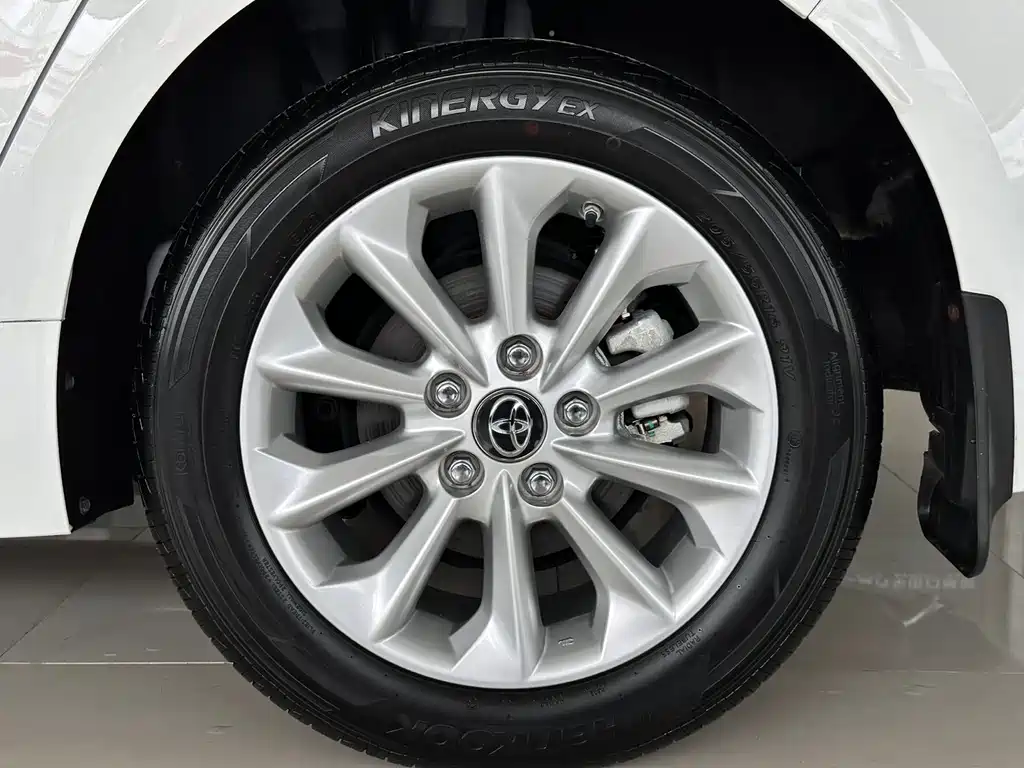 Toyota Corolla 2022 — фото 14