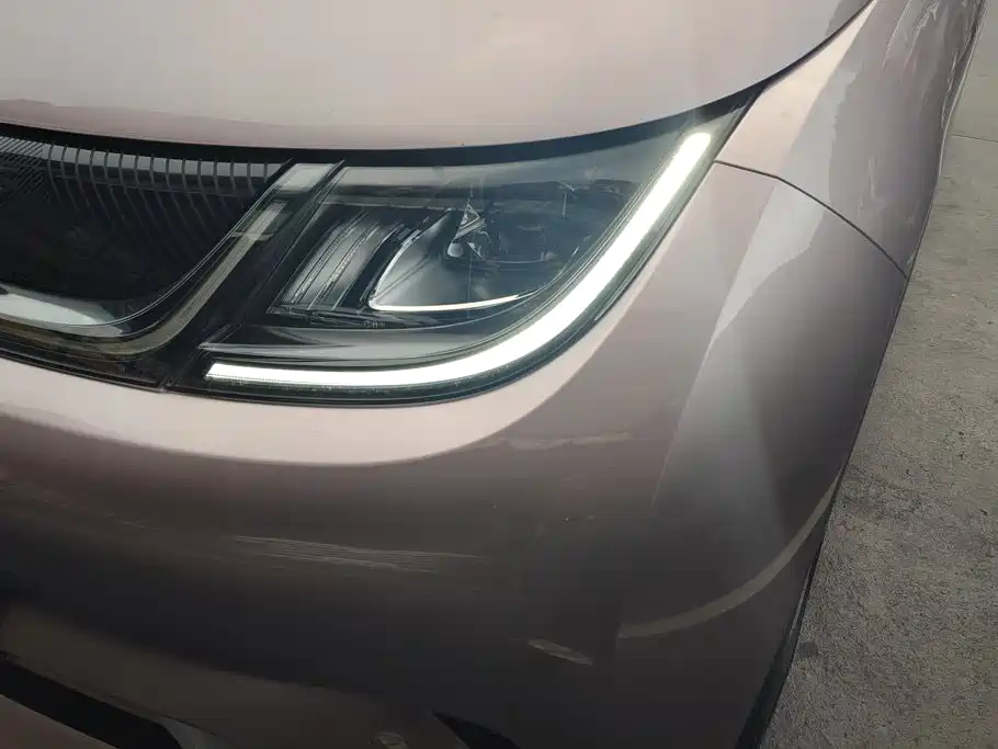 BYD Dolphin 2023