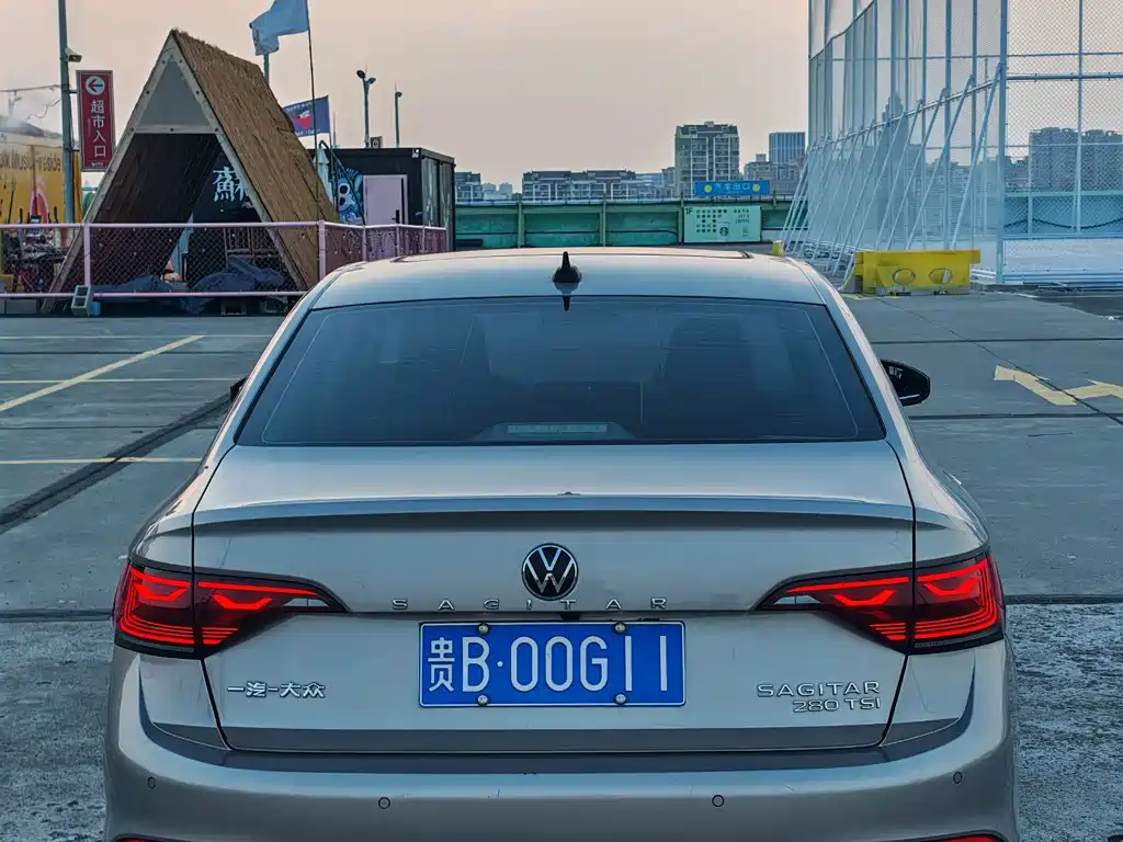 Volkswagen Sagitar 2023