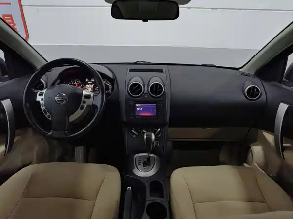 Nissan Qashqai 2015