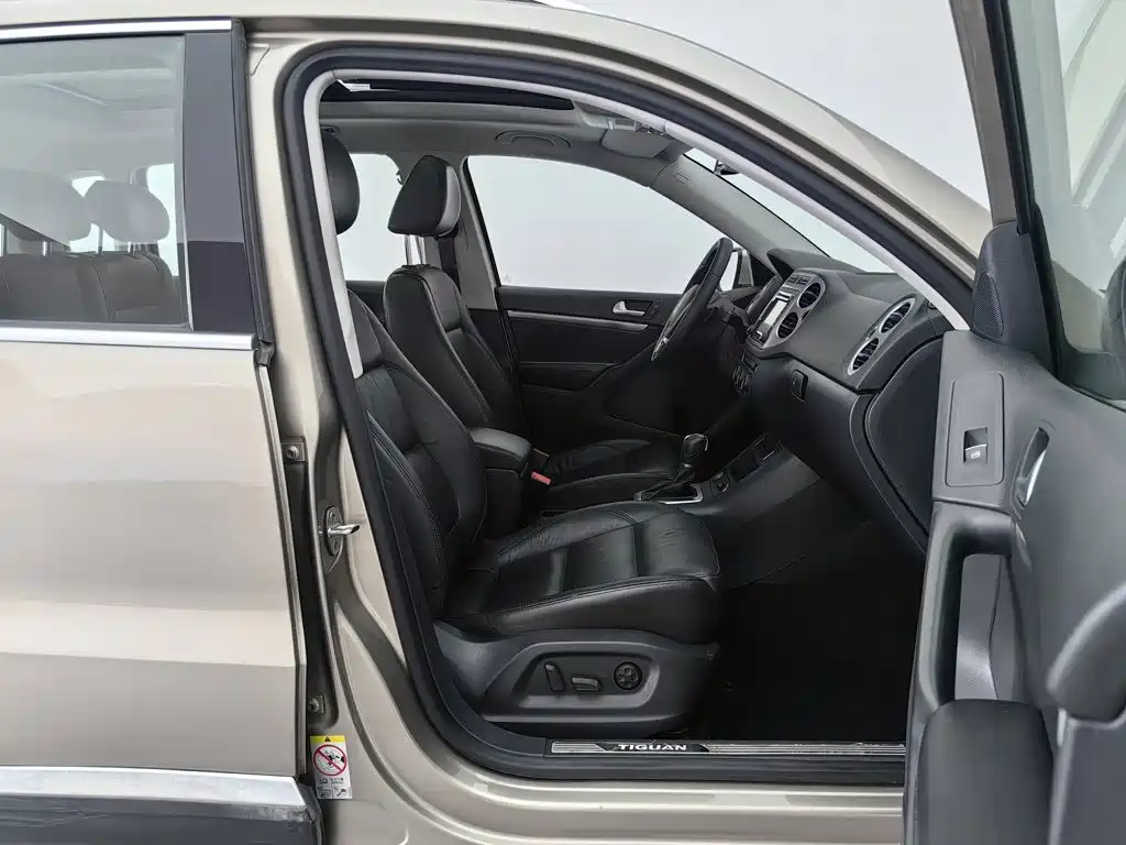 Volkswagen Tiguan 2015 — фото 23