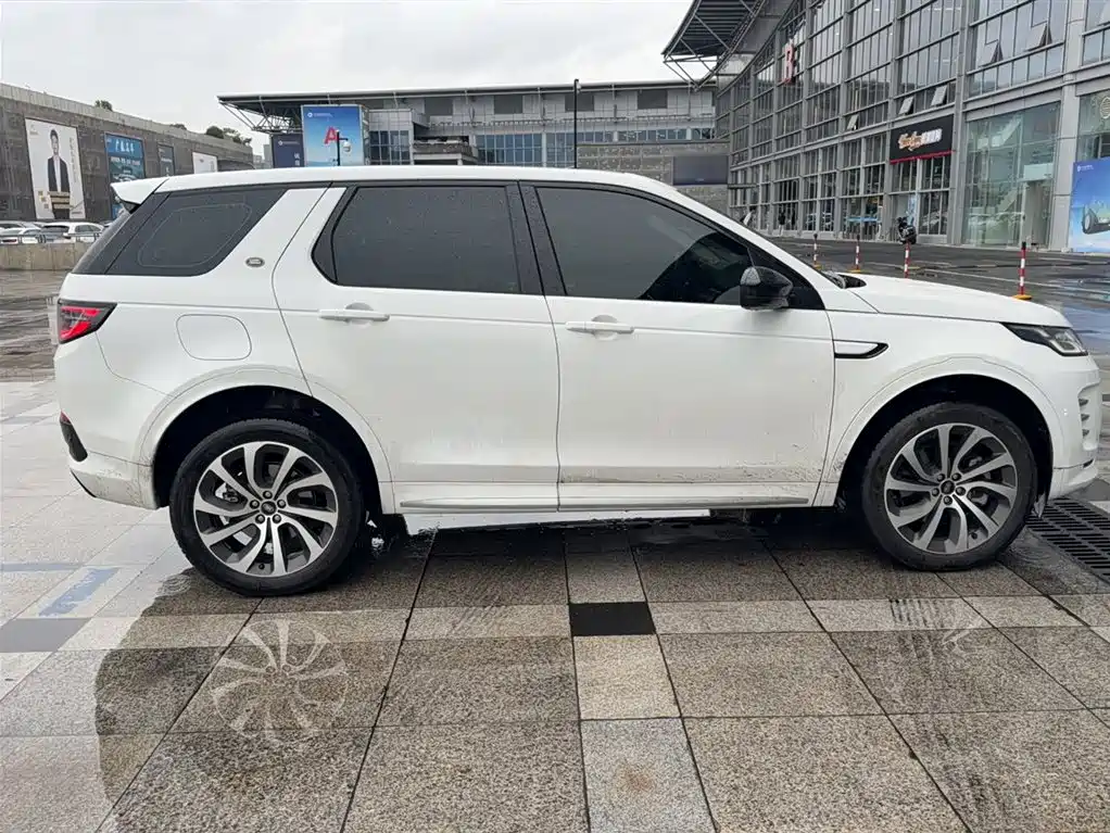 Land Rover Discovery Sport 2024 — фото 4
