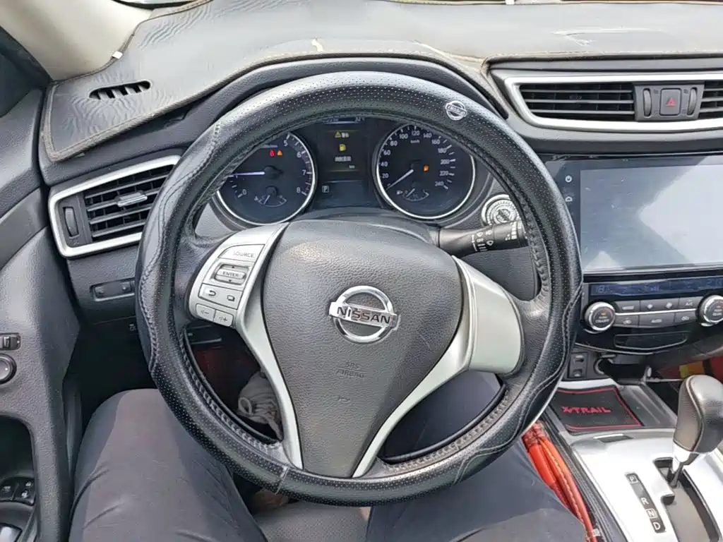 Nissan X-Trail 2015 — фото 11