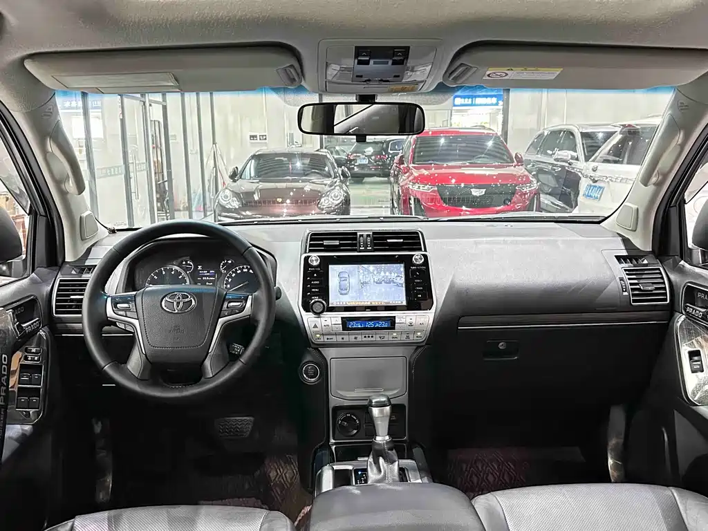 Toyota Prado 2019 — фото 18
