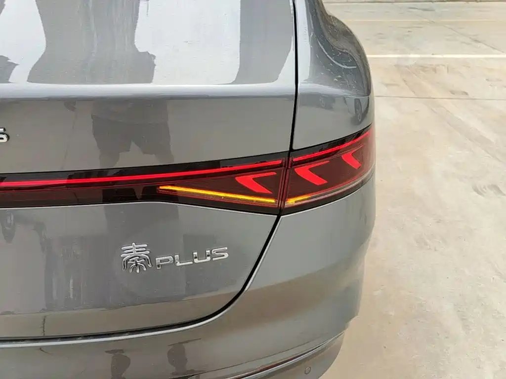BYD Qin PLUS 2023 — фото 8