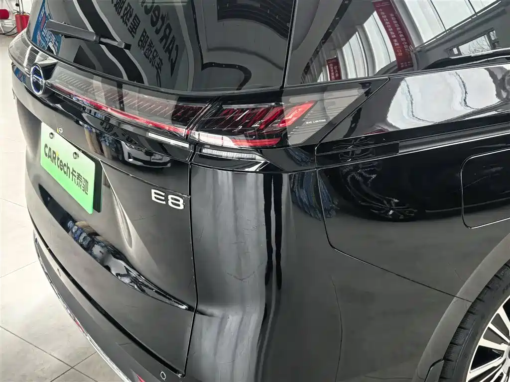 GAC Motor E8 PHEV 2025 — фото 6