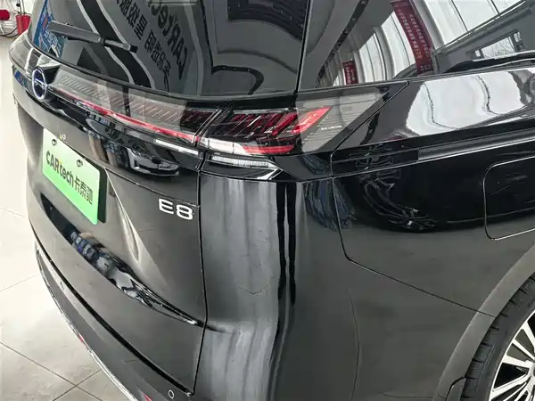 GAC Trumpchi E8 PHEV 2025