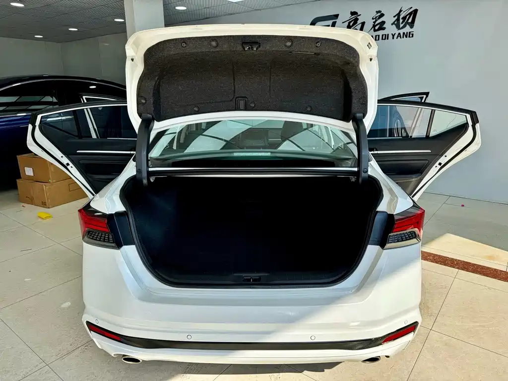 Nissan Teana 2023 — фото 25