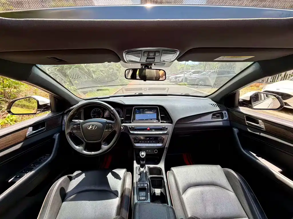 Hyundai Sonata 2019 — фото 15