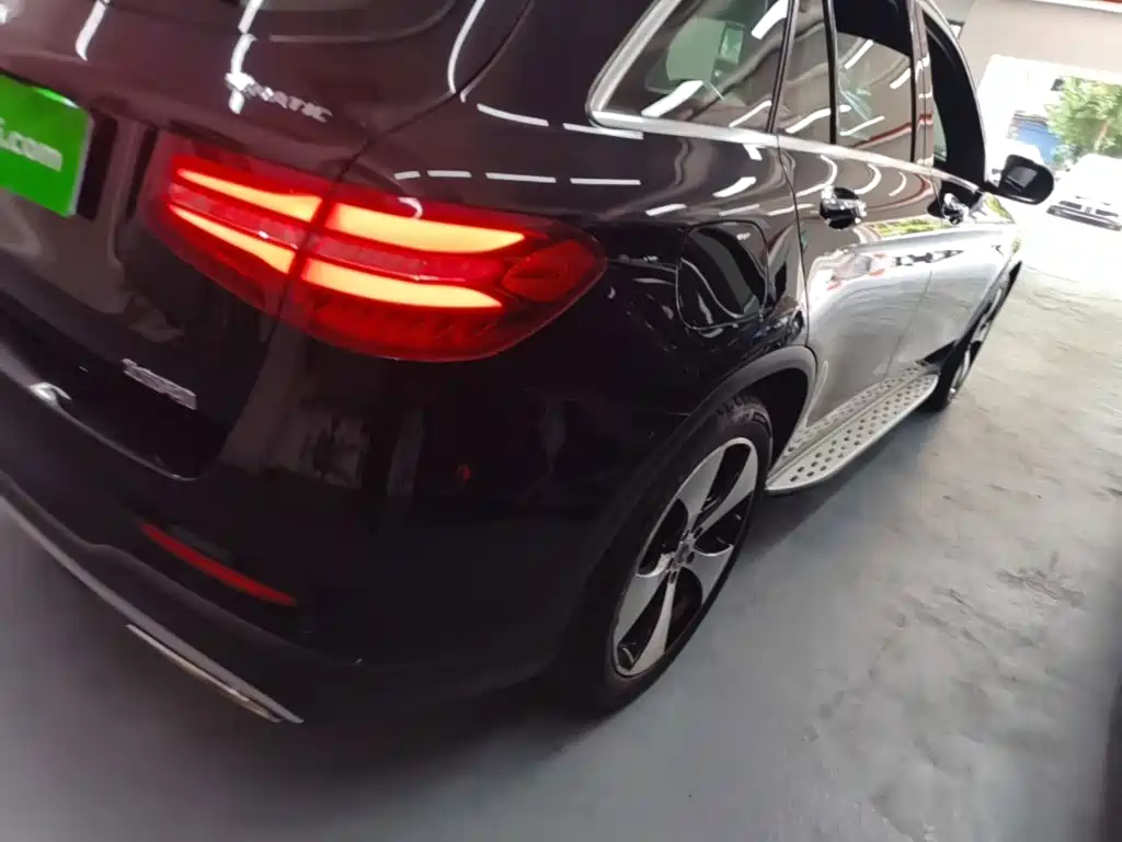 Mercedes-Benz GLC 2018 — фото 8
