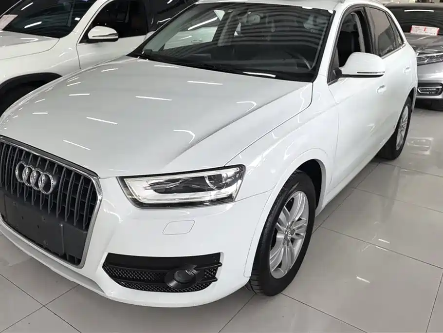 Audi Q3 2014 — фото 1