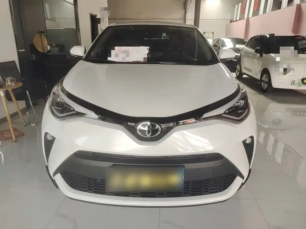 Toyota C-HR 2021 — фото 3
