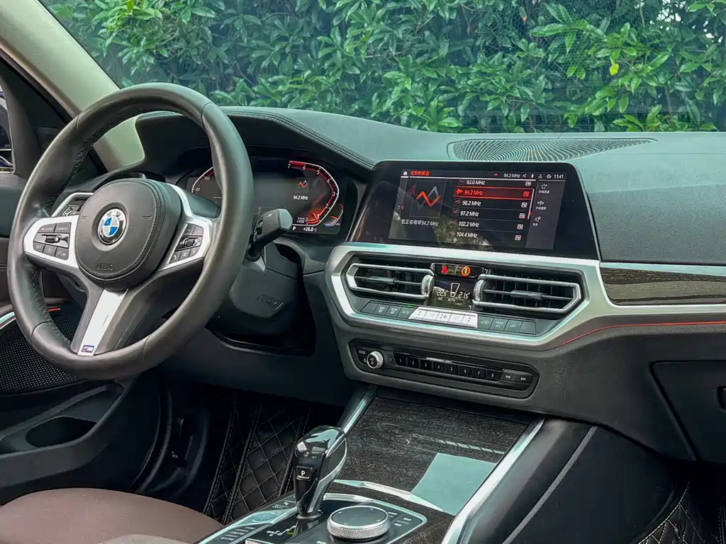 BMW 3 Series 2020 — фото 12
