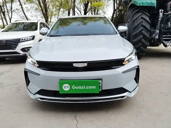 Geely Emgrand L Hip 2024