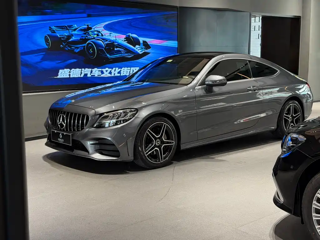 Mercedes-Benz C-Class 2020 — фото 17