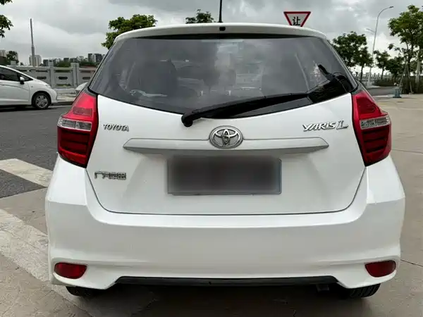 Toyota Yaris L 2016