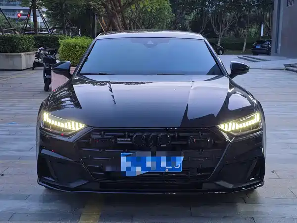 Audi A7L 2022