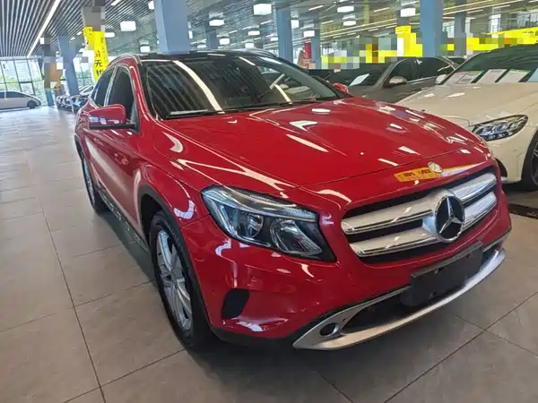 Mercedes-Benz GLA 2016