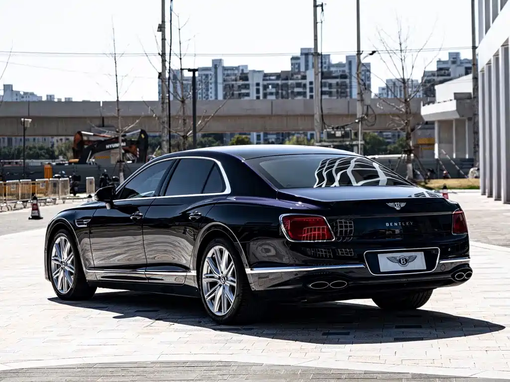 Bentley Flying Spur 2022 — фото 5