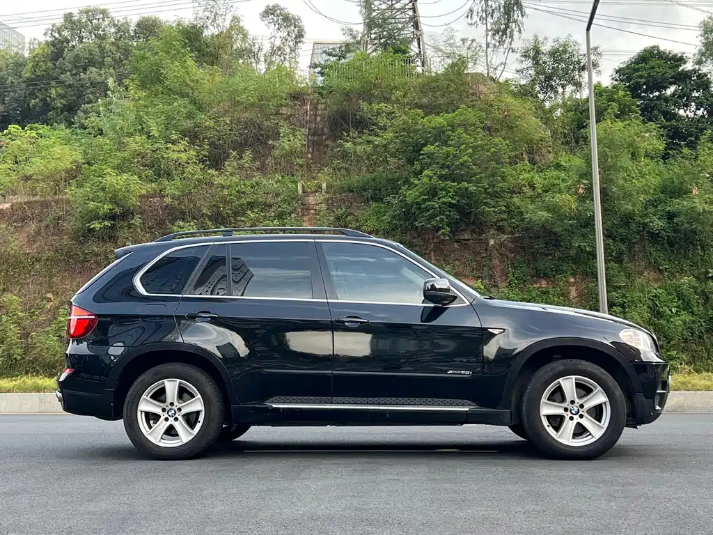 BMW X5 2011 — фото 17