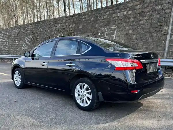 Nissan Sylphy 2012